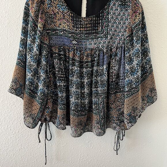 Zara Trafaluc Top Blouse Size Med Geometric Patterned Keyhole Tie Sides Boho - Picture 4 of 12
